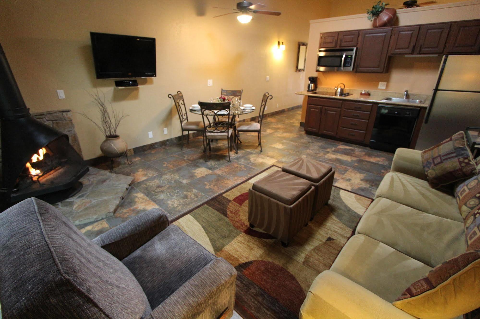 Villas At Poco Diablo Sedona Bagian luar foto